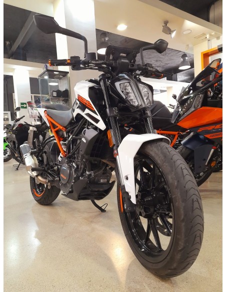 KTM Duke 125 año 2020