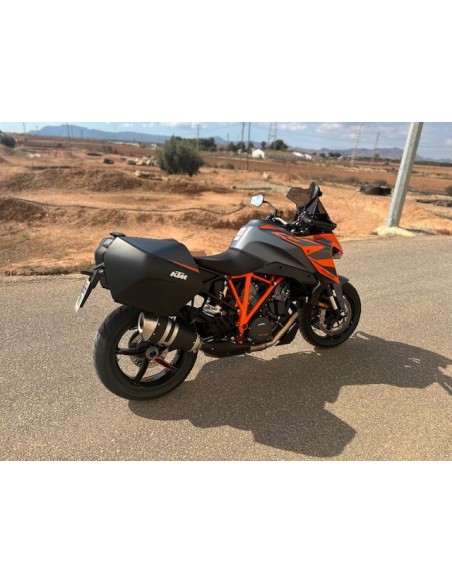 KTM Super Duke 1290 GT año 2023