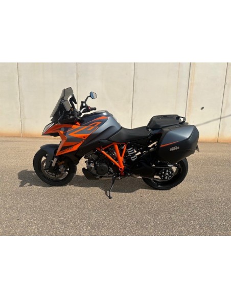 KTM Super Duke 1290 GT año 2023