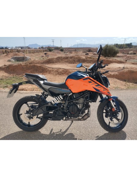 KTM Duke 125 año 2024