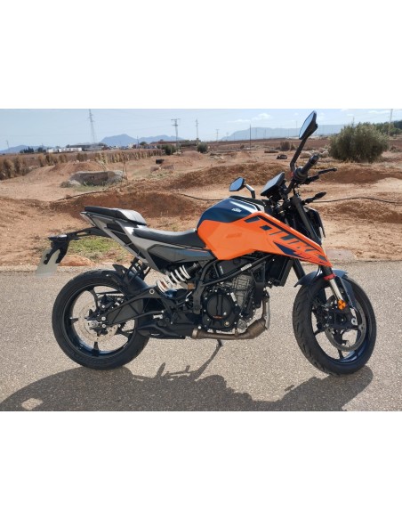 KTM Duke 125 año 2025