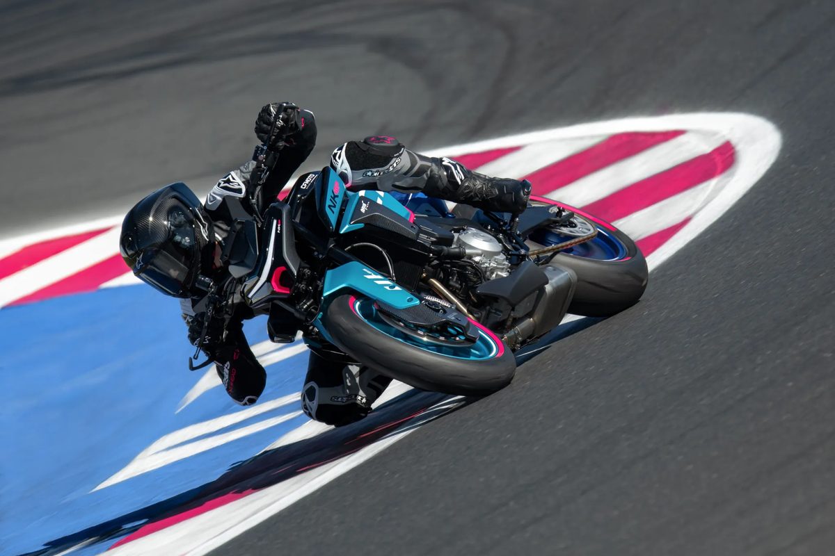 CFMOTO 675NK