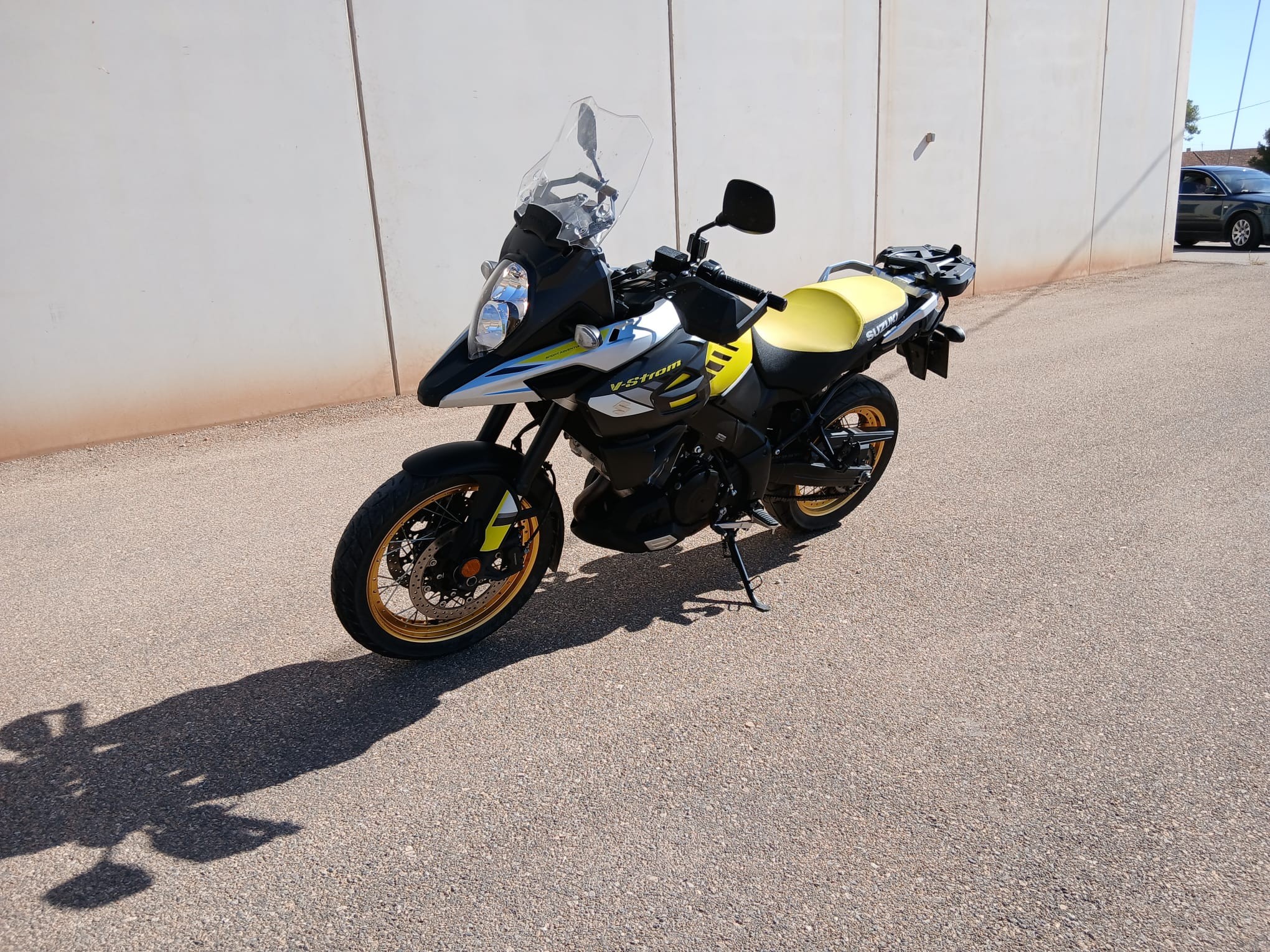 Suzuki V-Strong 1000 XT año 2017