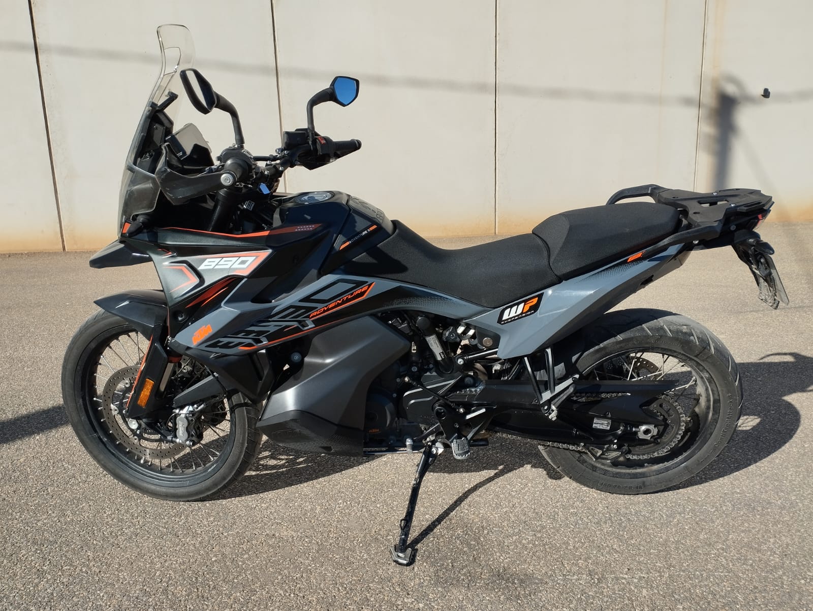 KTM 890 ADVENTURE 2021 NEGRA, foto 2