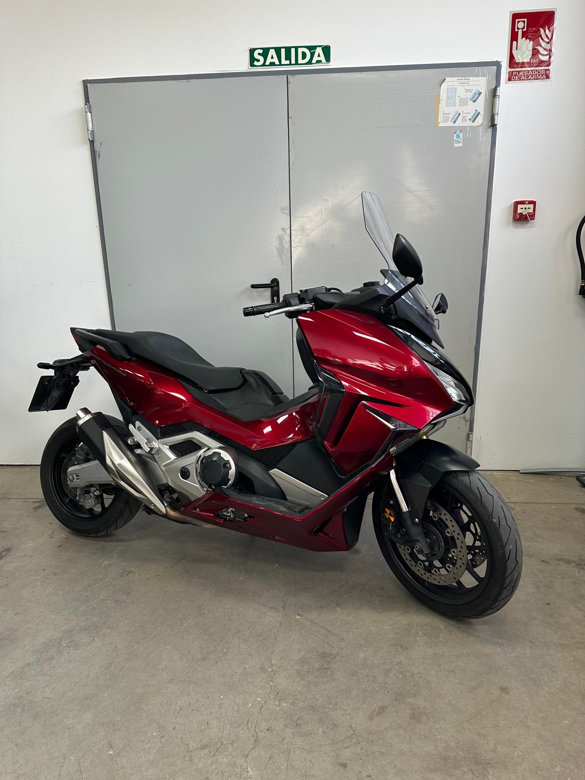HONDA FORZA 750 ´21