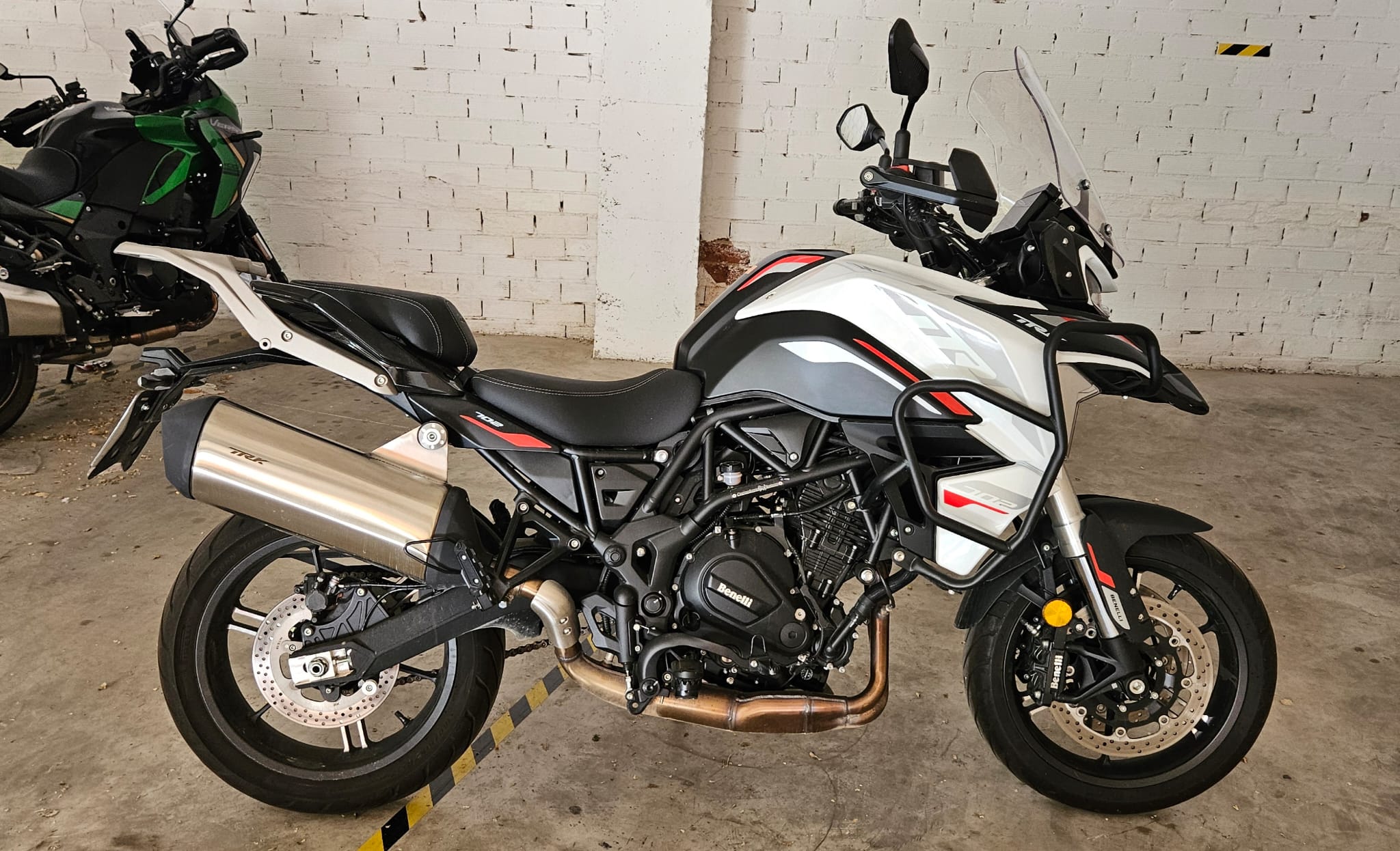 BENELLI TRK 702, foto 2