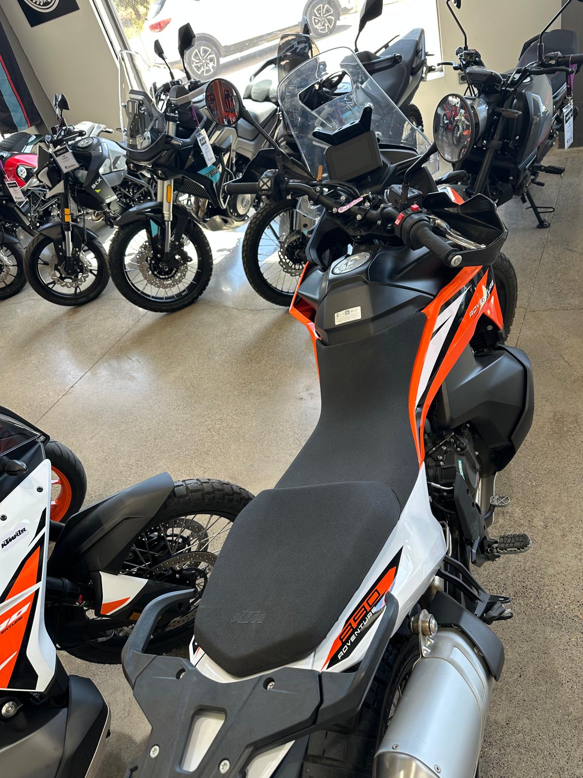 KTM 890 ADVENTURE ´24, foto 4