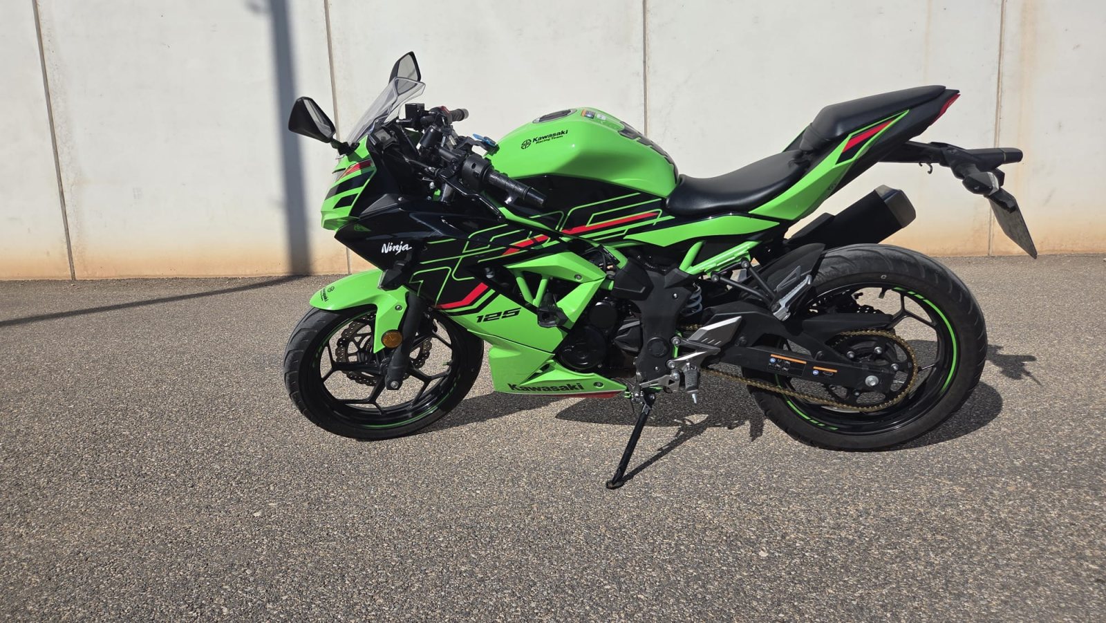 KAWASAKI NINJA 125, foto 3