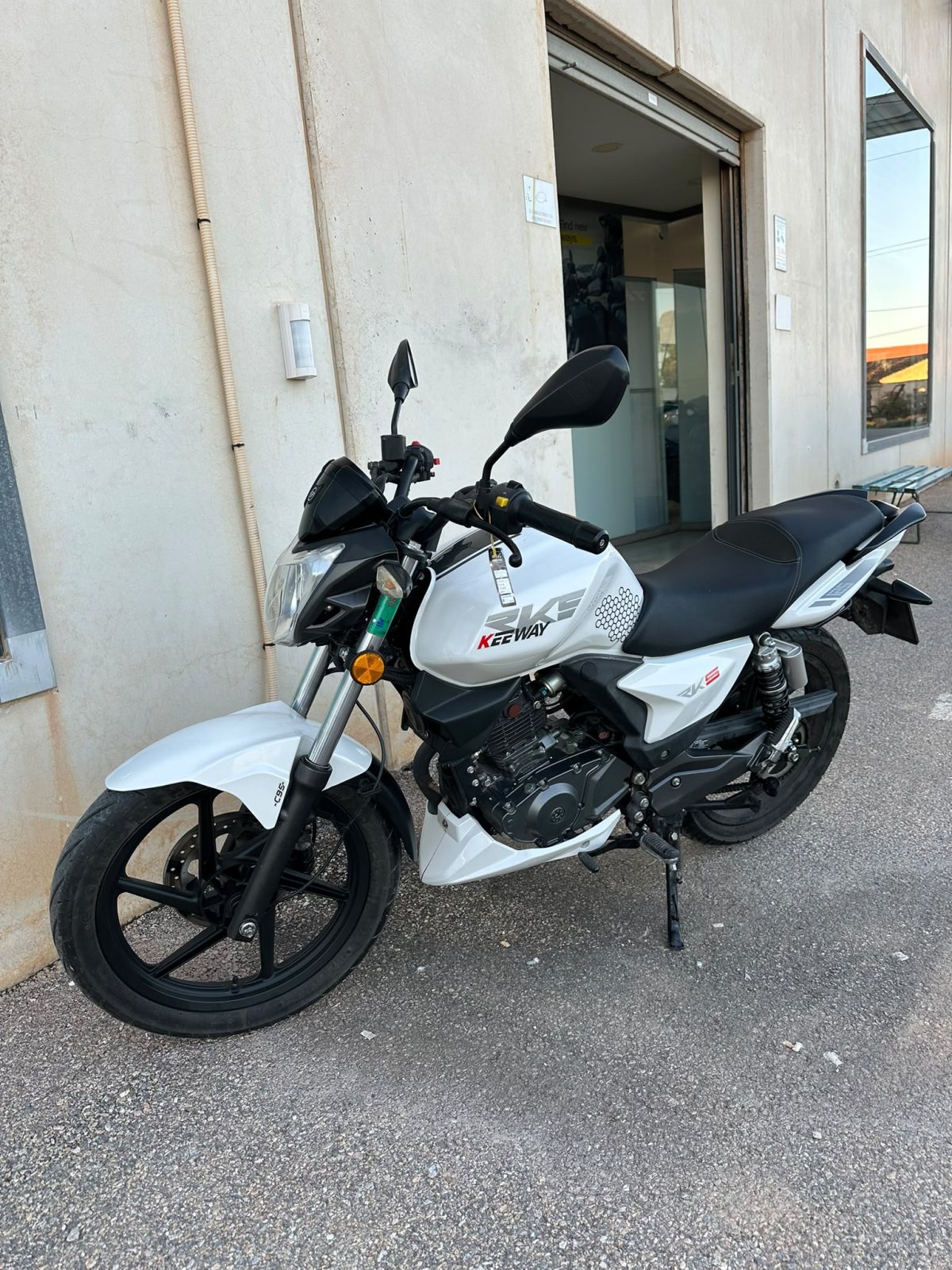 KEEWAY RKF 125, foto 1