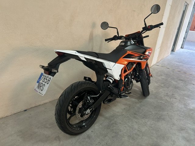 KTM SMC-R 125, foto 7