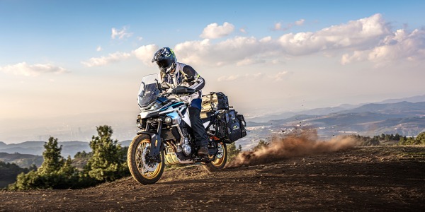 PROMOCIÓN en las CFMOTO MT800 desde 8.590€