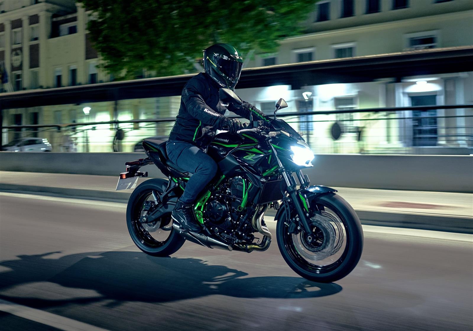 Kawasaki Z650 2025 precio KAWA-GO 6.490€ con el Seguro incluido