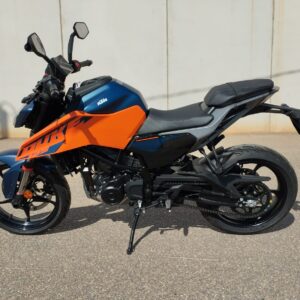 KTM Duke 125 año 2025