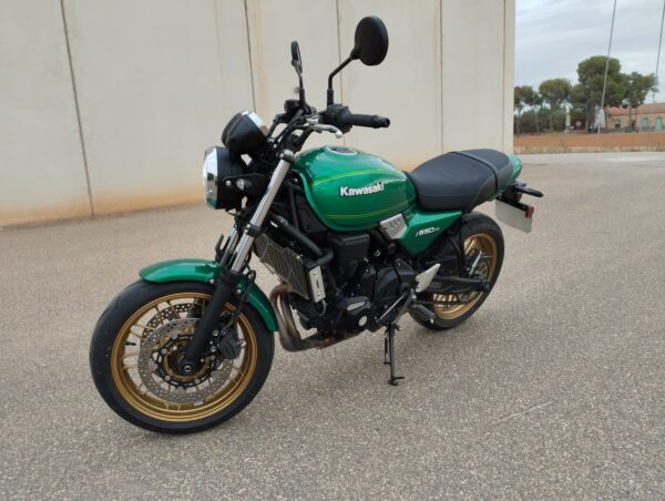 Kawasaki Z650 RS año 2023