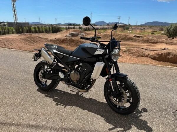 Husqvarna Svartpilen 801 2025