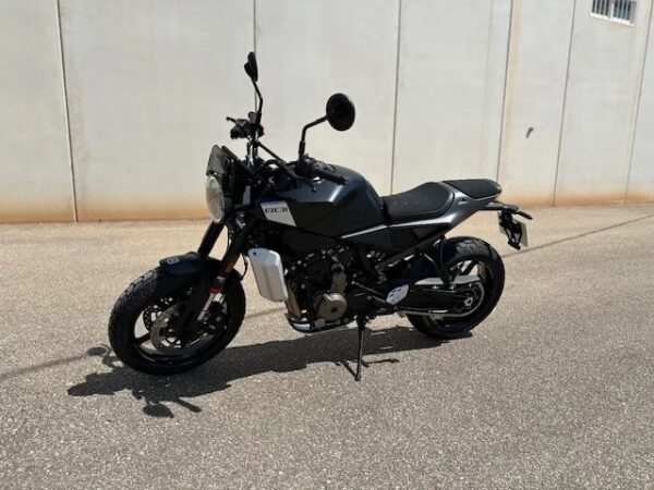 Husqvarna Svartpilen 801 2025
