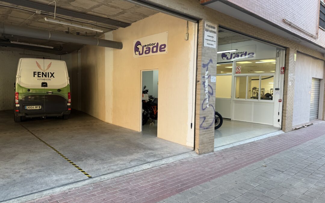 Taller Nuevo y Aparcamiento Privado