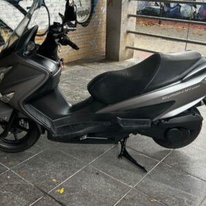 SUZUKI BURGMAN 200 2014 GRIS